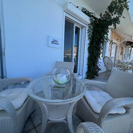 Villa Blanca Haraki Exteriör bild
