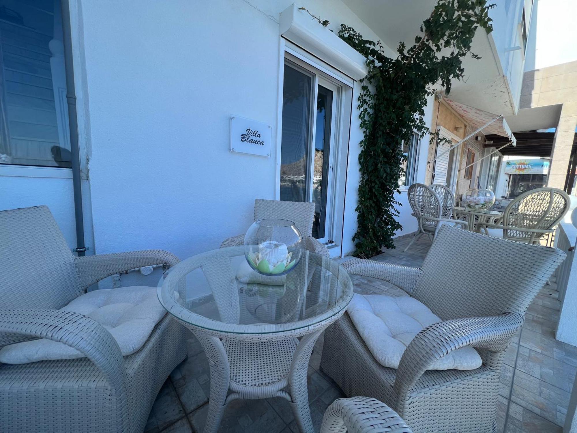 Villa Blanca Haraki Exteriör bild