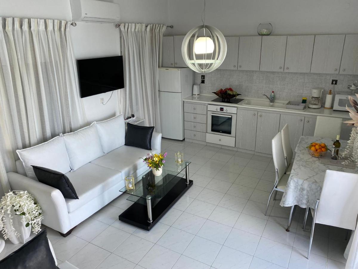 Villa Blanca Haraki Exteriör bild