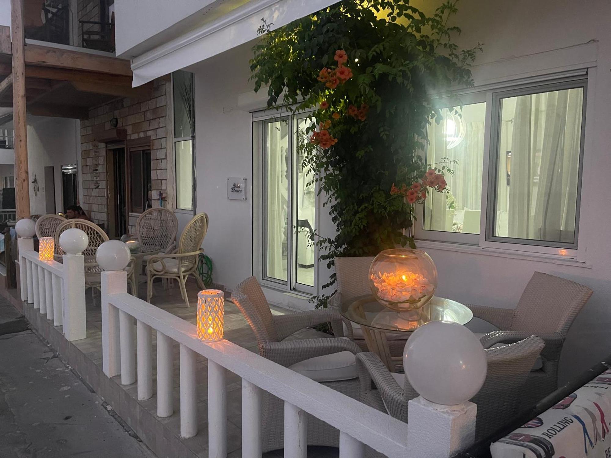 Villa Blanca Haraki Exteriör bild